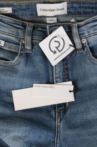 Γυναικείο Τζίν Calvin Klein Jeans, Μέγεθος S, Χρώμα Μπλέ, Τιμή 102,49 €