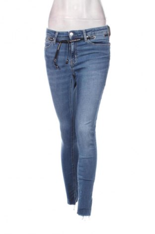 Damskie jeansy Calvin Klein Jeans, Rozmiar S, Kolor Niebieski, Cena 113,99 zł