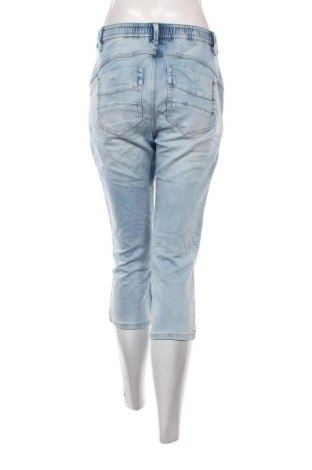 Damen Jeans Cream, Größe M, Farbe Blau, Preis 18,99 €