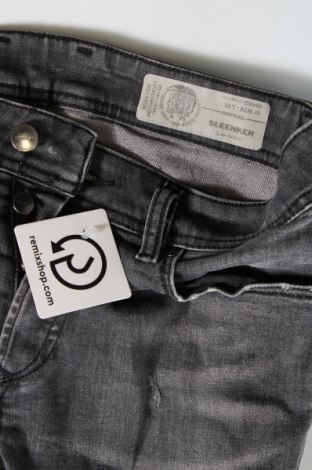 Damskie jeansy Diesel, Rozmiar S, Kolor Szary, Cena 77,99 zł