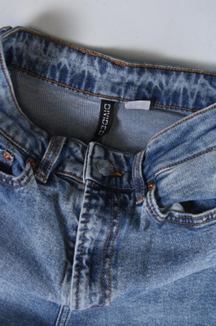 Damskie jeansy H&M Divided, Rozmiar XS, Kolor Niebieski, Cena 36,99 zł