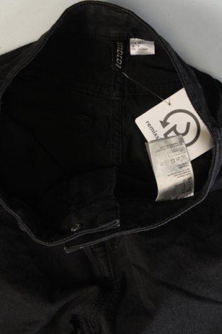 Damskie jeansy H&M Divided, Rozmiar XS, Kolor Czarny, Cena 92,99 zł