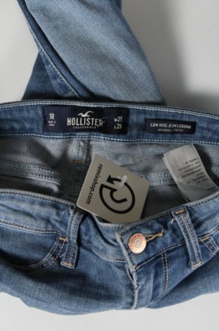 Damskie jeansy Hollister, Rozmiar XS, Kolor Niebieski, Cena 46,99 zł