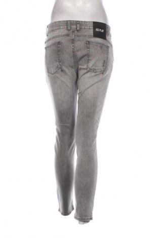 Damen Jeans ICE PLAY, Größe M, Farbe Grau, Preis 91,99 €