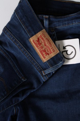 Дамски дънки Levi's, Размер L, Цвят Син, Цена 52,99 лв.