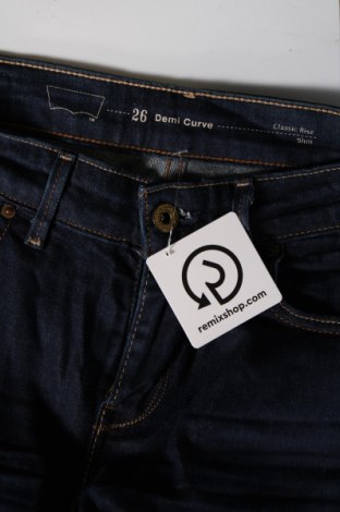 Γυναικείο Τζίν Levi's, Μέγεθος S, Χρώμα Μπλέ, Τιμή 11,99 €