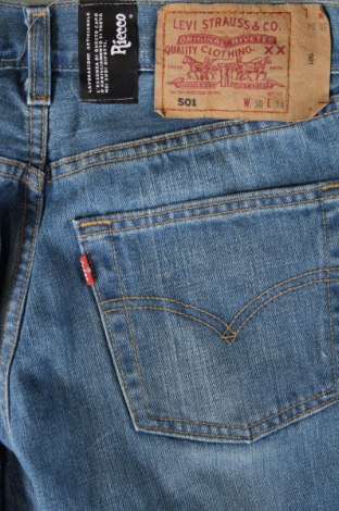 Дамски дънки Levi's, Размер M, Цвят Син, Цена 33,99 лв.