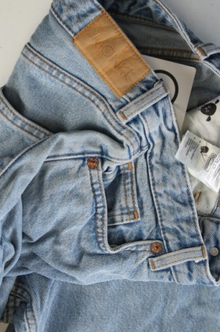 Damskie jeansy Monki, Rozmiar S, Kolor Niebieski, Cena 17,99 zł