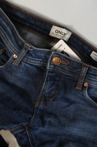 Damskie jeansy ONLY, Rozmiar XS, Kolor Niebieski, Cena 54,99 zł