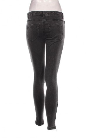 Damen Jeans ONLY, Größe M, Farbe Grau, Preis € 8,99