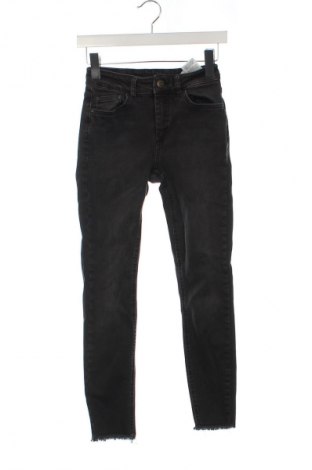 Damskie jeansy ONLY, Rozmiar XXS, Kolor Czarny, Cena 38,99 zł