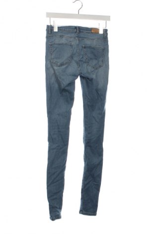 Damskie jeansy ONLY, Rozmiar XS, Kolor Niebieski, Cena 43,99 zł