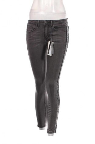 Damen Jeans ONLY, Größe M, Farbe Grau, Preis 27,99 €