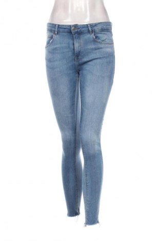 Damen Jeans Pull&Bear, Größe M, Farbe Blau, Preis € 10,49