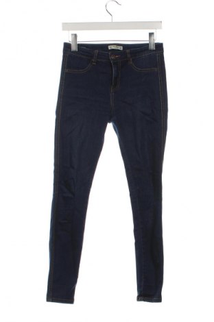 Damskie jeansy Pull&Bear, Rozmiar S, Kolor Niebieski, Cena 23,99 zł