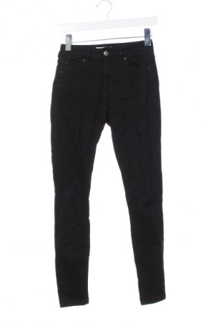 Damskie jeansy Pull&Bear, Rozmiar S, Kolor Czarny, Cena 37,99 zł