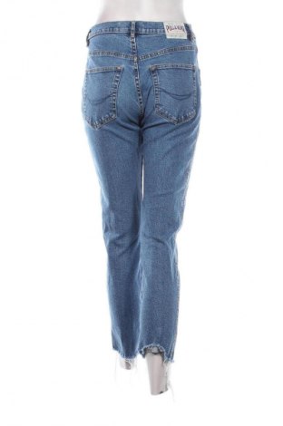 Damskie jeansy Pull&Bear, Rozmiar M, Kolor Niebieski, Cena 41,99 zł