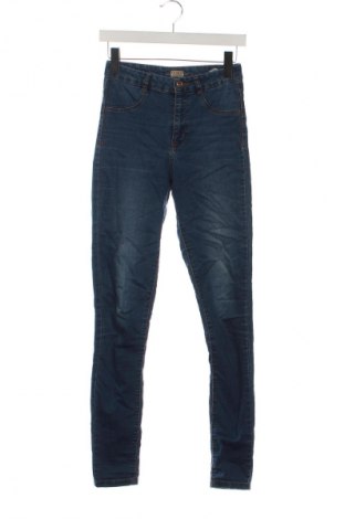 Damskie jeansy Pull&Bear, Rozmiar M, Kolor Niebieski, Cena 46,99 zł