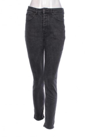 Damen Jeans Reserved, Größe S, Farbe Grau, Preis € 9,49