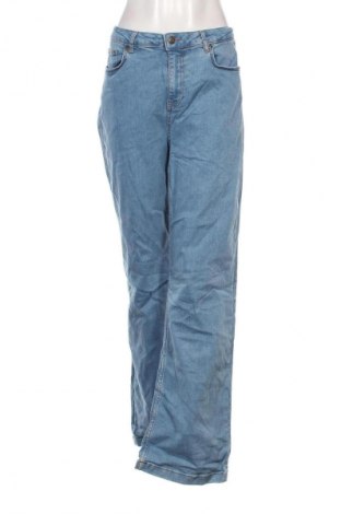 Damen Jeans Sissy Boy, Größe M, Farbe Blau, Preis 9,49 €