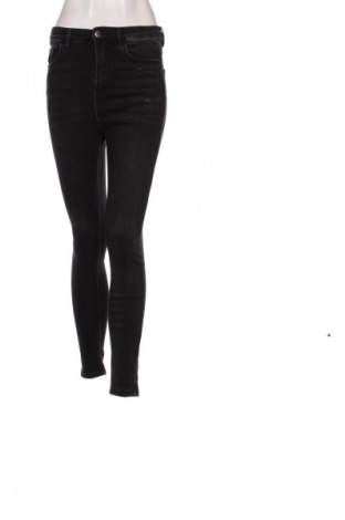 Blugi de femei Stradivarius, Mărime M, Culoare Negru, Preț 48,99 Lei