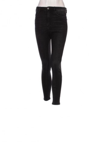 Damen Jeans Stradivarius, Größe M, Farbe Schwarz, Preis € 9,49