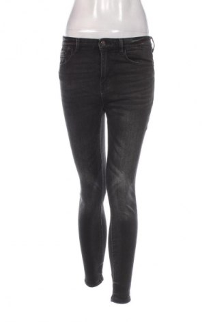 Damen Jeans Stradivarius, Größe M, Farbe Grau, Preis € 10,49