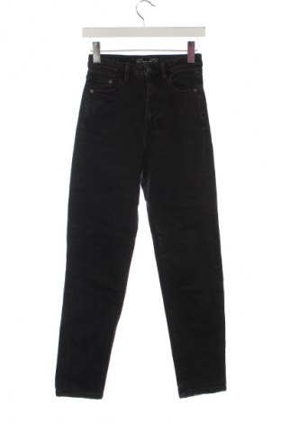 Damen Jeans Stradivarius, Größe XS, Farbe Grau, Preis 10,29 €