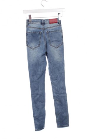 Damskie jeansy Stradivarius, Rozmiar XXS, Kolor Niebieski, Cena 23,99 zł