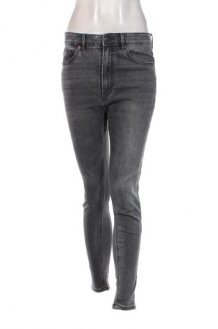 Damen Jeans Stradivarius, Größe M, Farbe Grau, Preis € 6,99