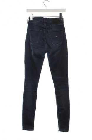 Damskie jeansy Tommy Jeans, Rozmiar XS, Kolor Niebieski, Cena 349,99 zł