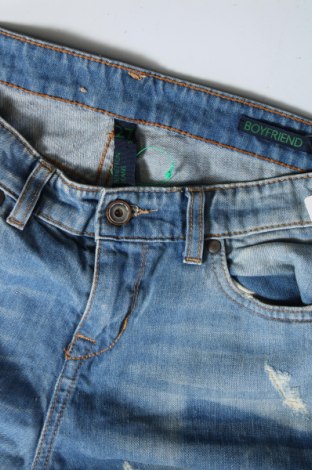 Damskie jeansy United Colors Of Benetton, Rozmiar M, Kolor Niebieski, Cena 59,99 zł