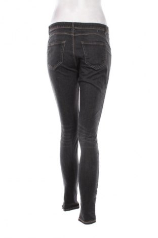 Damen Jeans United Colors Of Benetton, Größe M, Farbe Grau, Preis 4,49 €