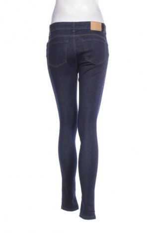 Damskie jeansy Vero Moda, Rozmiar M, Kolor Niebieski, Cena 24,99 zł