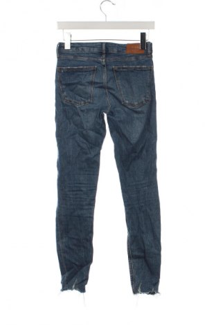 Damskie jeansy Zara, Rozmiar XS, Kolor Niebieski, Cena 30,99 zł