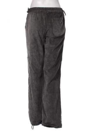 Pantaloni de velvet de femei, Mărime M, Culoare Gri, Preț 45,99 Lei