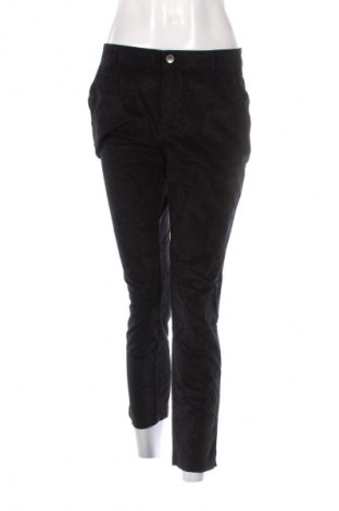 Pantaloni de velvet de femei United Colors Of Benetton, Mărime M, Culoare Negru, Preț 157,99 Lei