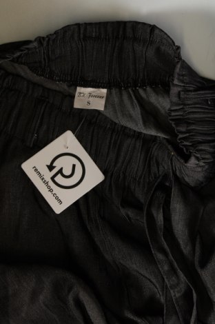 Pantaloni scurți de femei, Mărime S, Culoare Gri, Preț 22,99 Lei