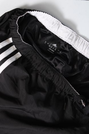 Damen Shorts Adidas, Größe M, Farbe Schwarz, Preis 22,99 €