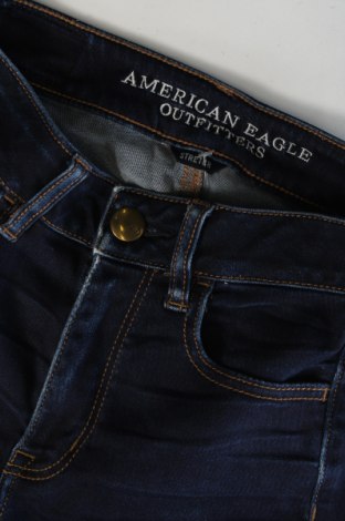 Pantaloni scurți de femei American Eagle, Mărime XS, Culoare Albastru, Preț 78,99 Lei