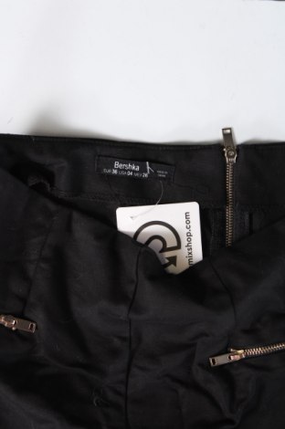 Damen Shorts Bershka, Größe S, Farbe Schwarz, Preis 8,49 €