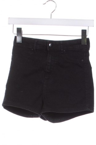 Damen Shorts Cropp, Größe XS, Farbe Schwarz, Preis 6,10 €