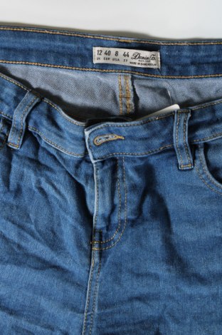 Γυναικείο κοντό παντελόνι Denim Co., Μέγεθος M, Χρώμα Μπλέ, Τιμή 11,99 €