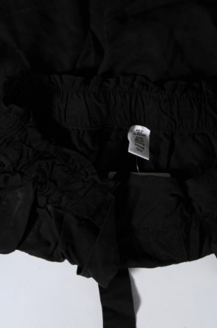 Pantaloni scurți de femei H&M, Mărime S, Culoare Negru, Preț 40,99 Lei