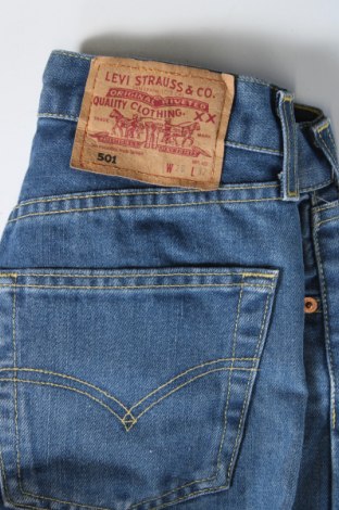 Дамски къс панталон Levi's, Размер XS, Цвят Син, Цена 27,49 лв.