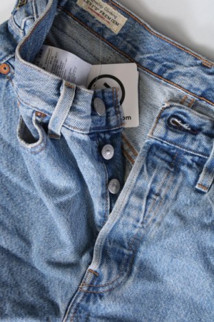 Дамски къс панталон Levi's, Размер XXS, Цвят Син, Цена 27,49 лв.