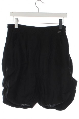 Damen Shorts Numph, Größe S, Farbe Schwarz, Preis € 15,99