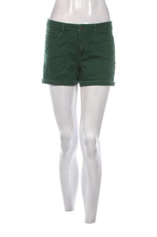 Damen Shorts ONLY, Größe M, Farbe Grün, Preis 8,99 €