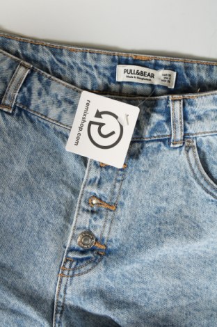 Γυναικείο κοντό παντελόνι Pull&Bear, Μέγεθος M, Χρώμα Μπλέ, Τιμή 5,99 €