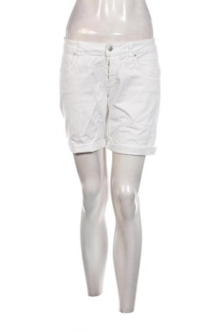 Damen Shorts S.Oliver, Größe M, Farbe Weiß, Preis 23,99 €